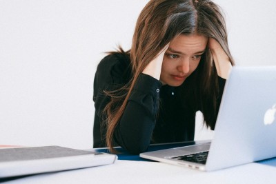 A kortizol szint hatása a mindennapokra - útmutató a stresszhormon szabályozásához