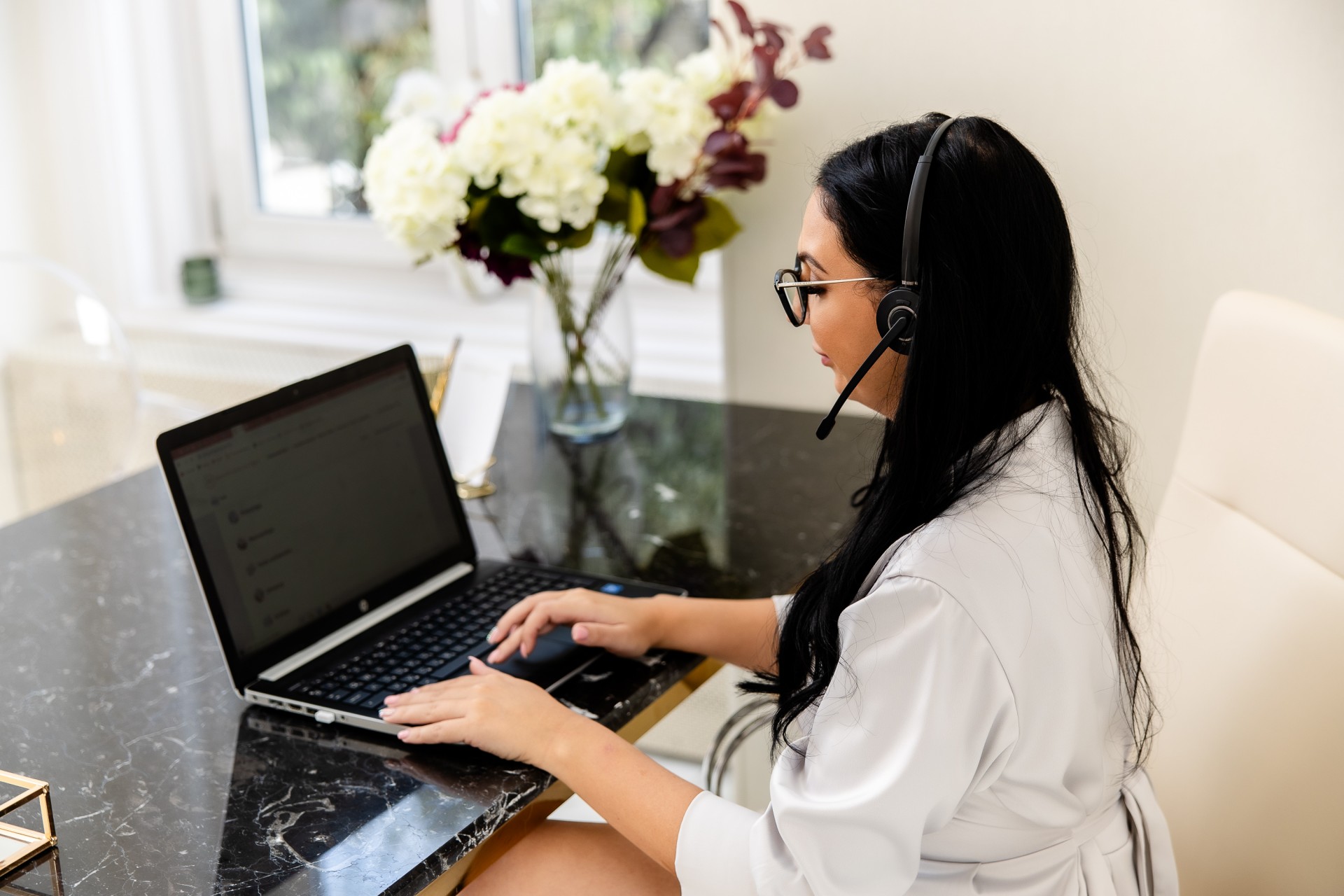 Értékesítési call center munkatárs (B2B) álláshirdetés